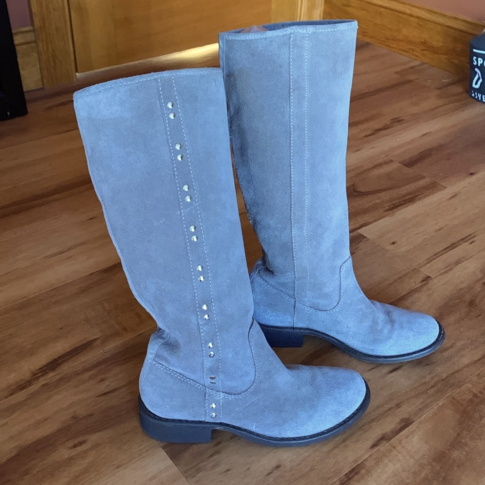Genuine grey suede Carlos Santana tall boot, sz 6.5